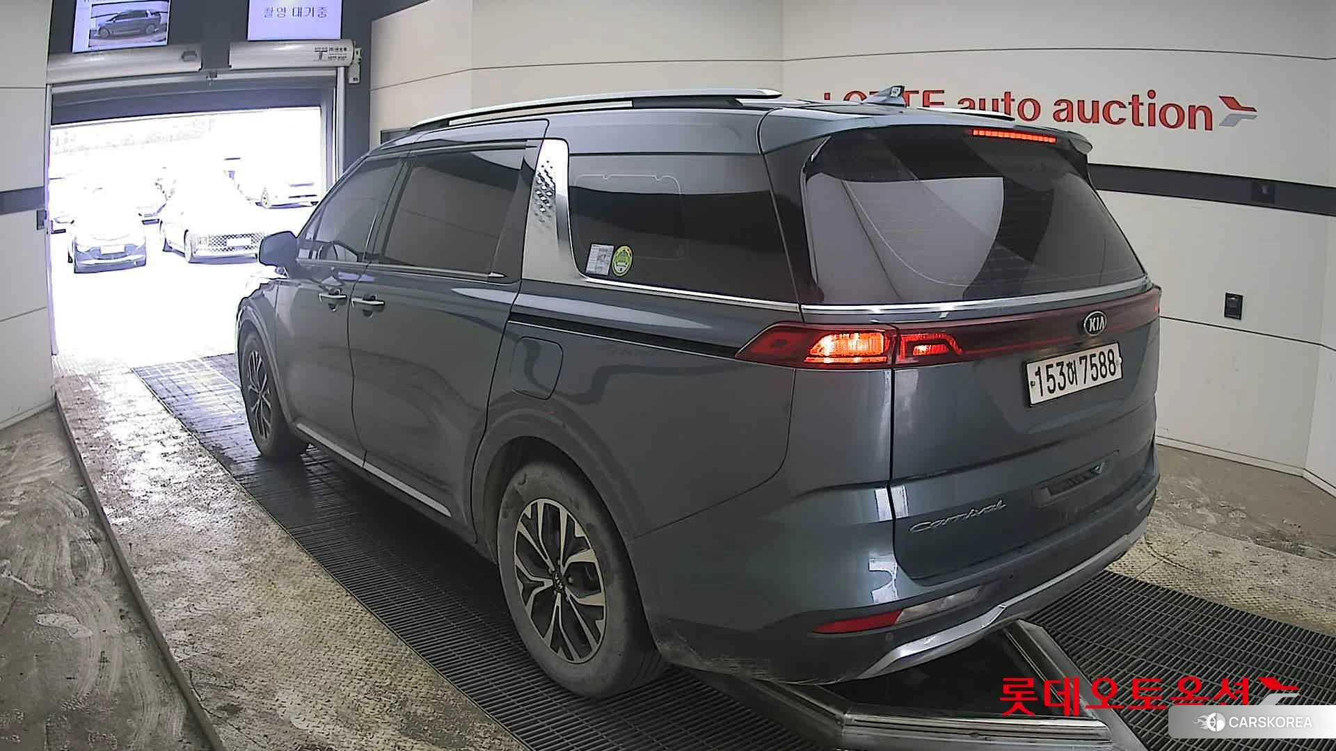 Kia Carnival id 3875742 из Кореи 33