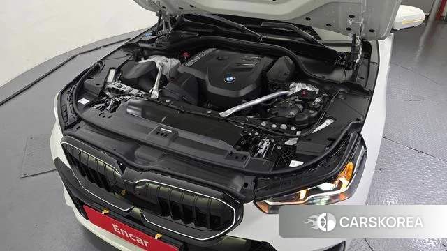 BMW 5 Series (G60) id 4505251 из Кореи 27