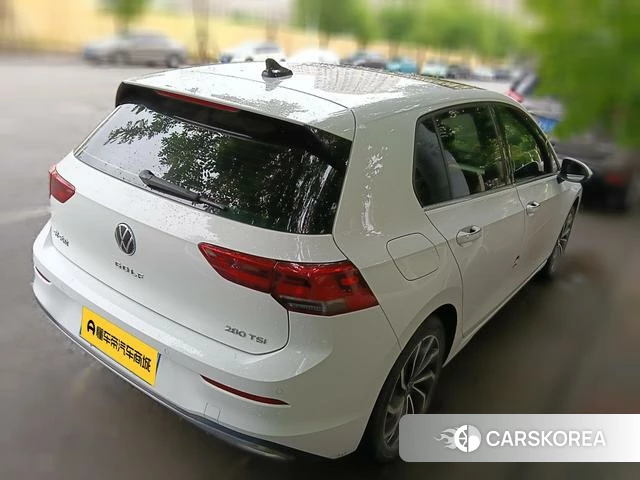 Volkswagen Golf 2022 Белый из Китая, фото 6