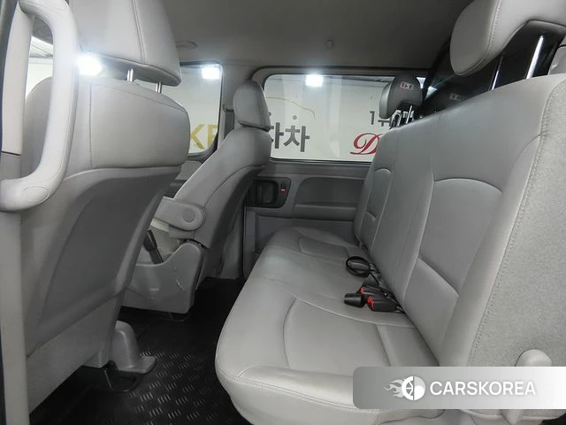 Hyundai The New Grand Starex id 3924374 из Кореи 16