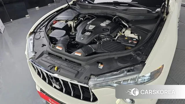 Maserati Levante id 3084603 из Кореи 16
