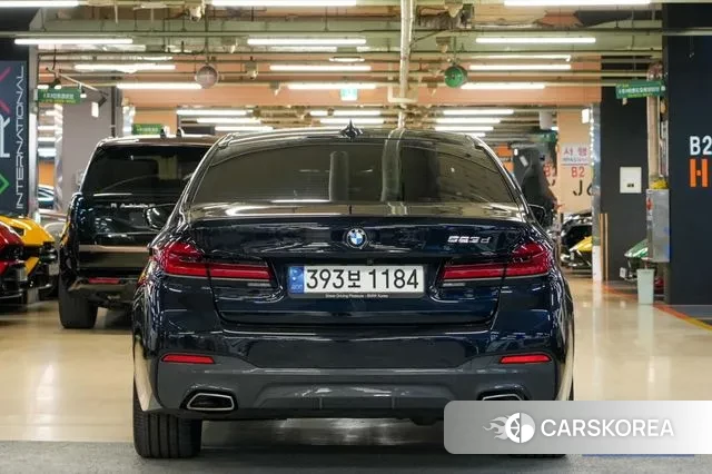 BMW 5 Series (G30) id 3717470 из Кореи 16