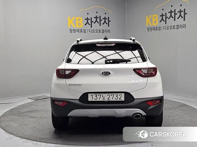 Kia Stonic id 3582432 из Кореи 16