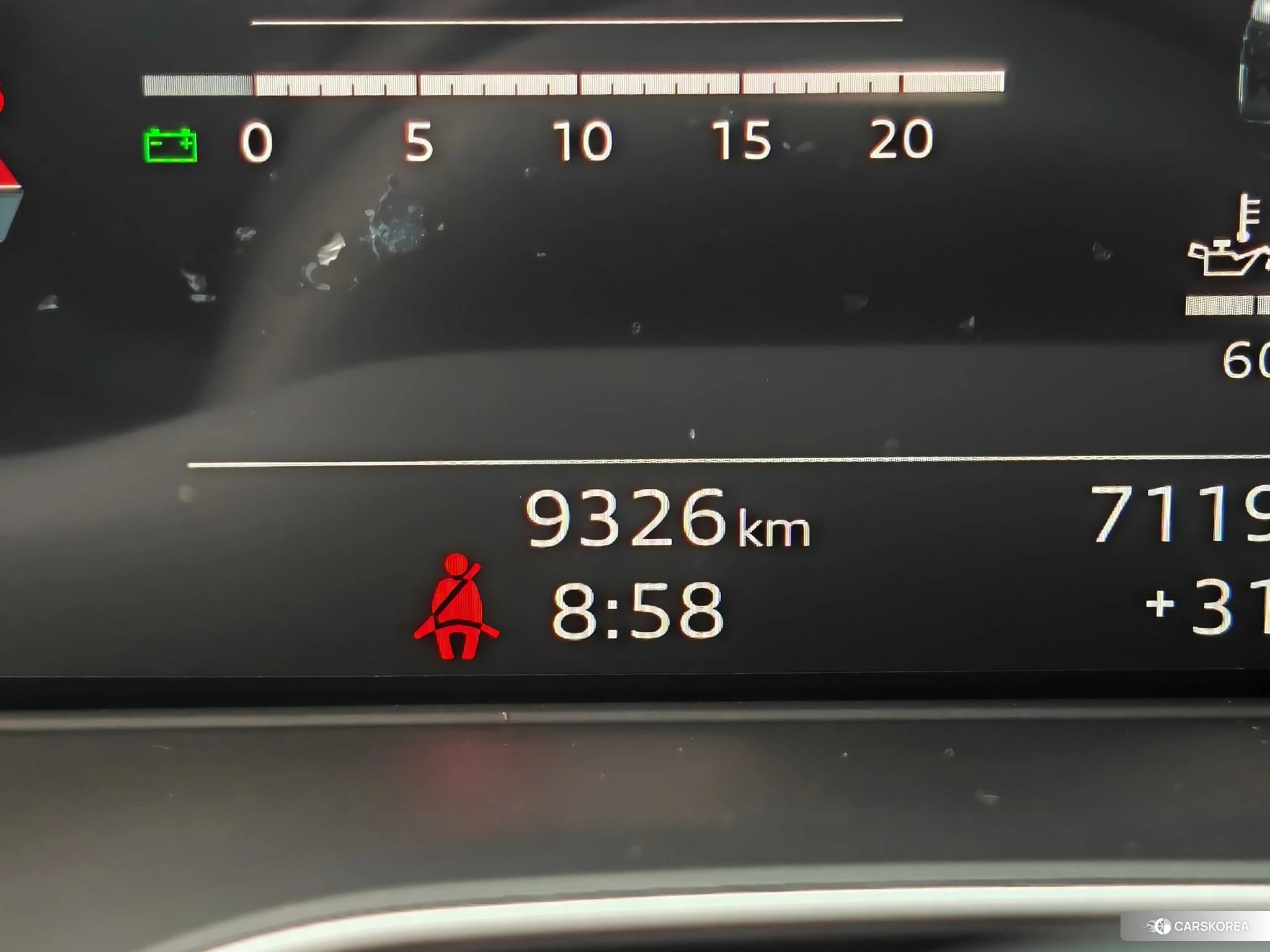 Audi A4L id 4514905 из Китая 17