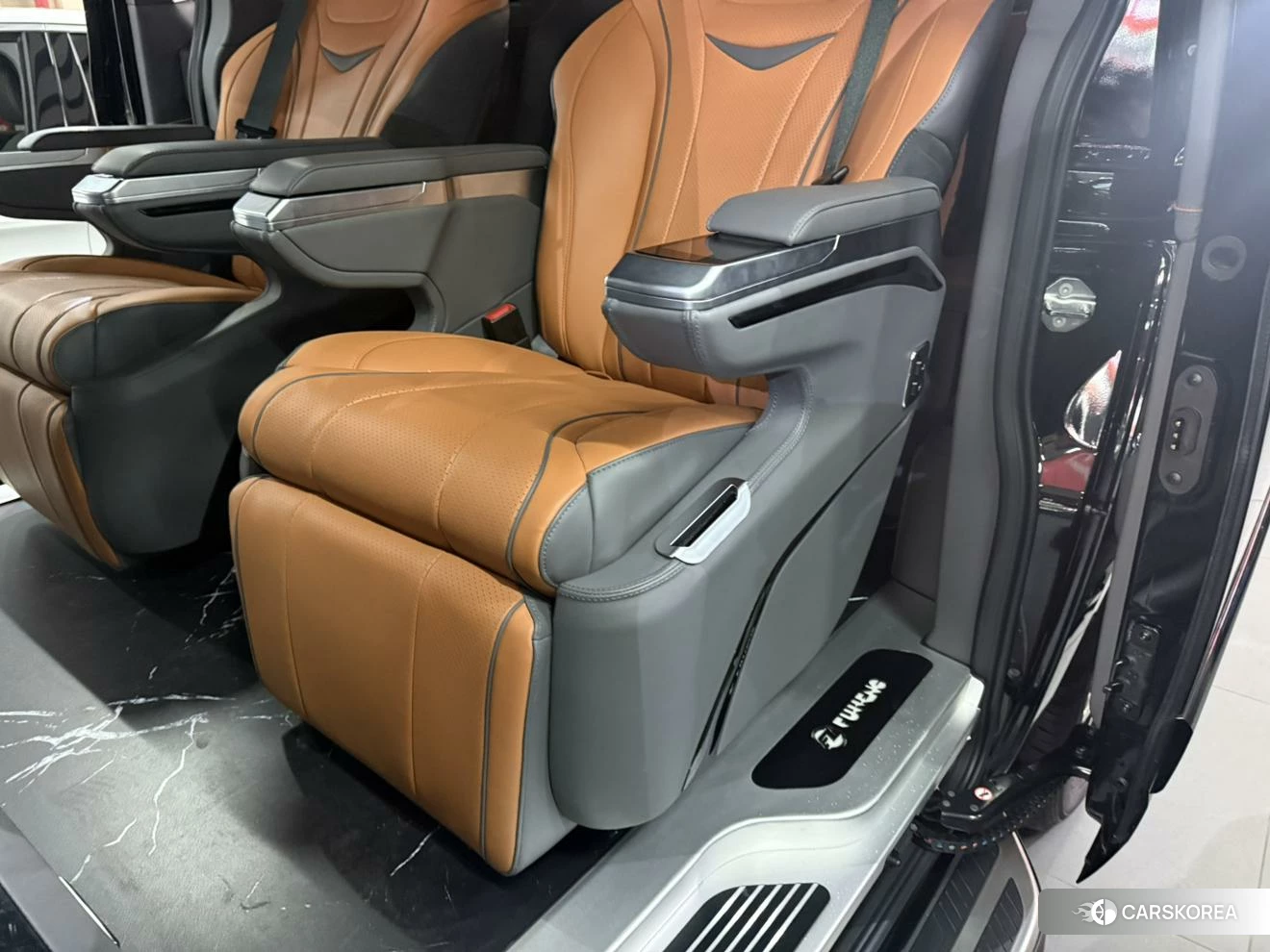 Ford Touruiou id 4440552 из Китая 16