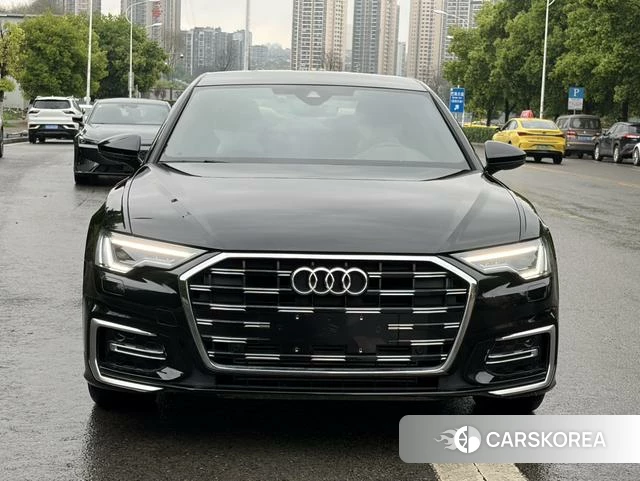 Audi A6L id 4260611 из Китая 19