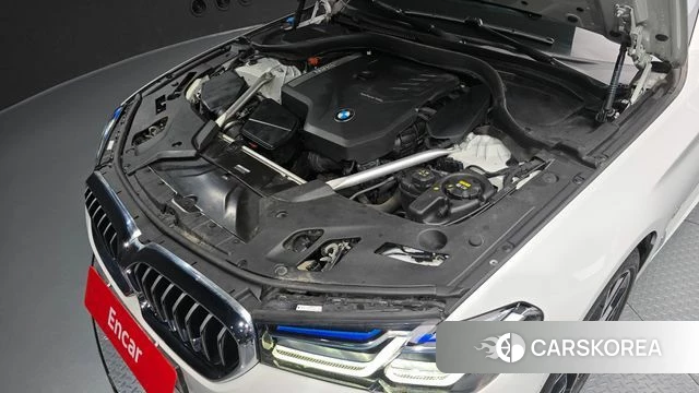BMW 5 Series (G30) id 4650499 из Кореи 30