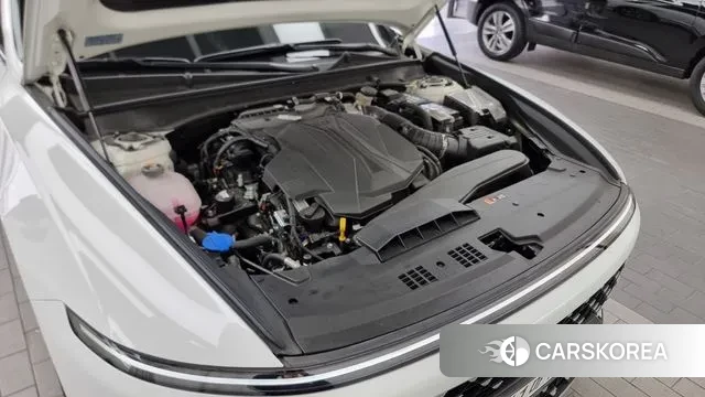 Hyundai Grandeur (GN7) id 3348251 из Кореи 16