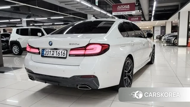 BMW 5 Series (G30) id 3036651 из Кореи 16