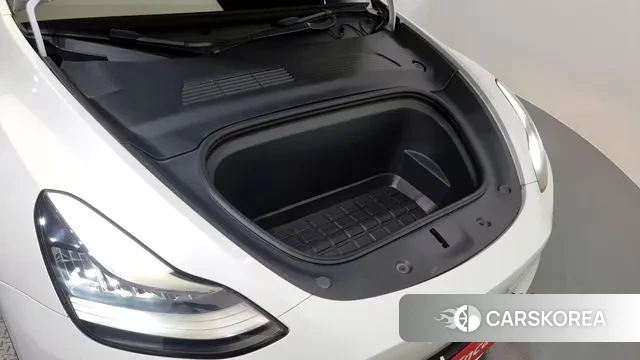 Tesla Model Y id 3232546 из Кореи 16