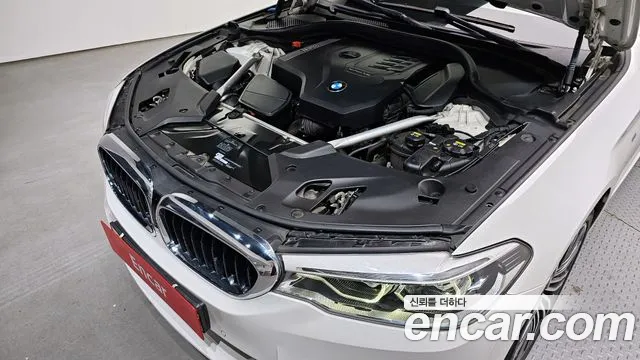 BMW 5 Series (G30) id 2687882 из Кореи 16