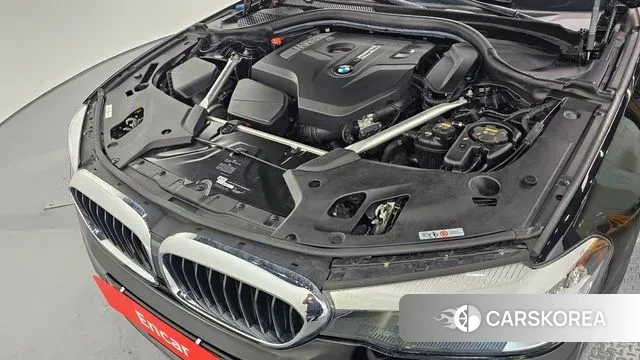 BMW 5 Series (G30) id 3188318 из Кореи 16