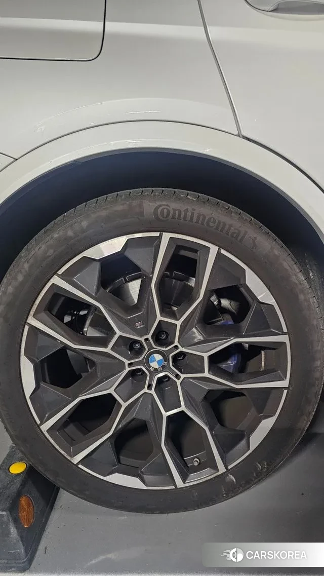 BMW X7 (G07) 2024 Белый из Кореи, фото 6