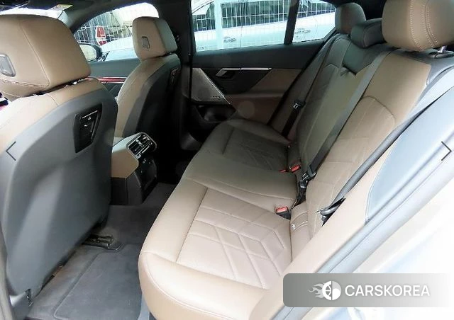 BMW 5 Series (G60) id 4248311 из Кореи 16