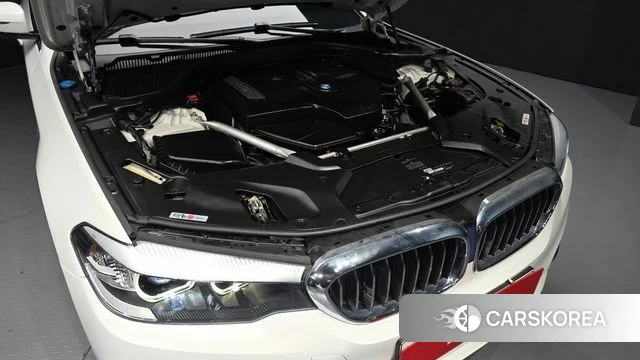 BMW 5 Series (G30) id 4918788 из Кореи 29