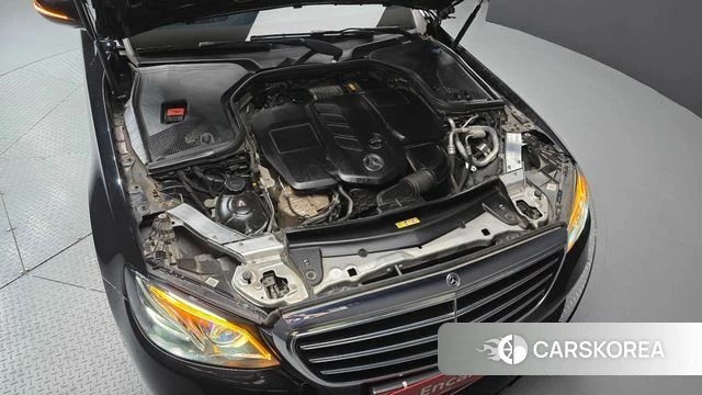 Mercedes-Benz E-Class W213 id 4284530 из Кореи 26