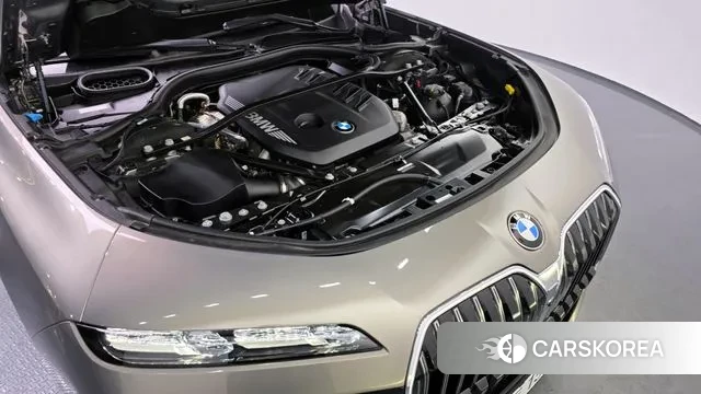 BMW 7 Series (G70) id 3590480 из Кореи 16