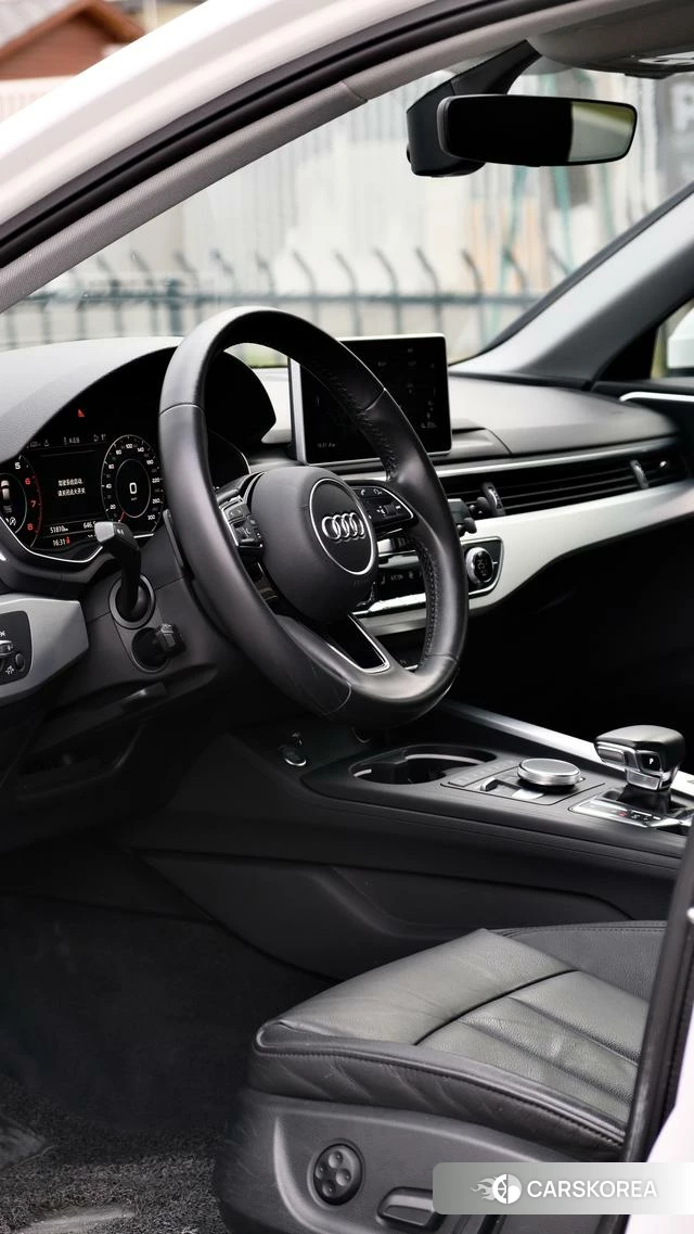 Audi A4L id 4212844 из Китая 10