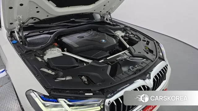 BMW 5 Series (G30) id 3342124 из Кореи 16