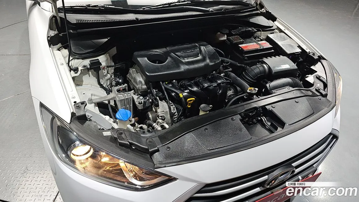 Hyundai Avante AD id 2170778 из Кореи 16