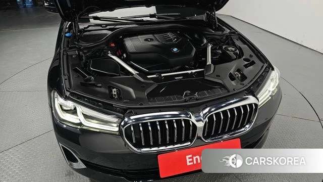 BMW 5 Series (G30) id 4579619 из Кореи 16