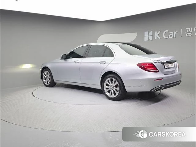 Mercedes-Benz E-Class W213 id 4595487 из Кореи 16