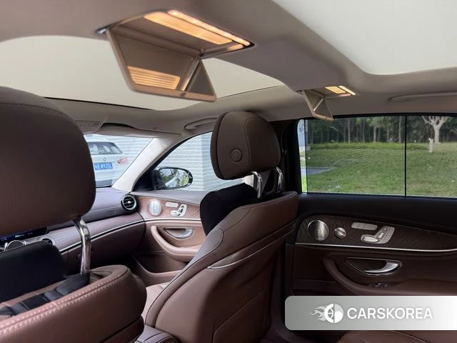 Mercedes-Benz E-class id 4314426 из Китая 57