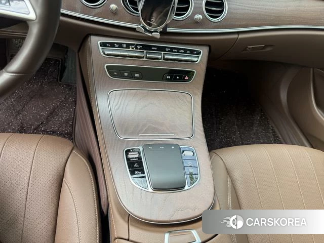 Mercedes-Benz E-class id 4314426 из Китая 59