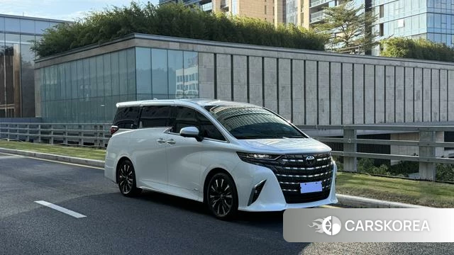 Toyota Elfa id 4274602 из Китая 9