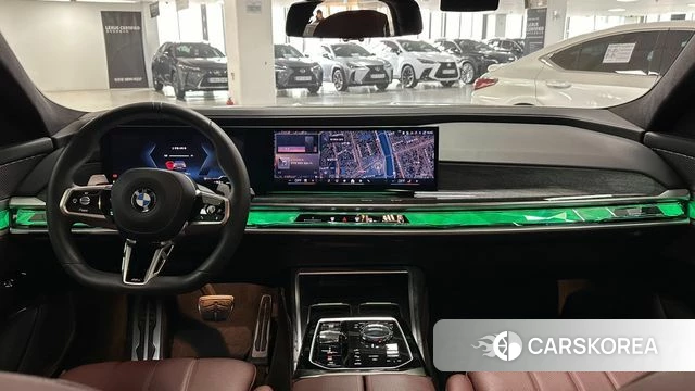 BMW 7 Series (G70) id 4201363 из Кореи 17