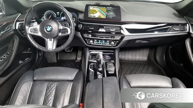 BMW 5 Series (G30) id 2977132 из Кореи 17