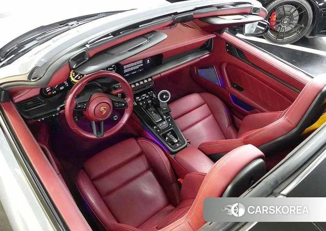 Porsche 911(992) id 4360643 из Кореи 17