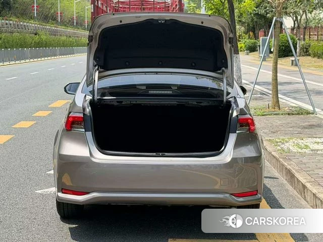 Toyota Corolla id 4274591 из Китая 14