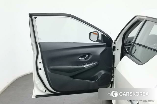 Nissan Bluebird id 4211513 из Китая 21