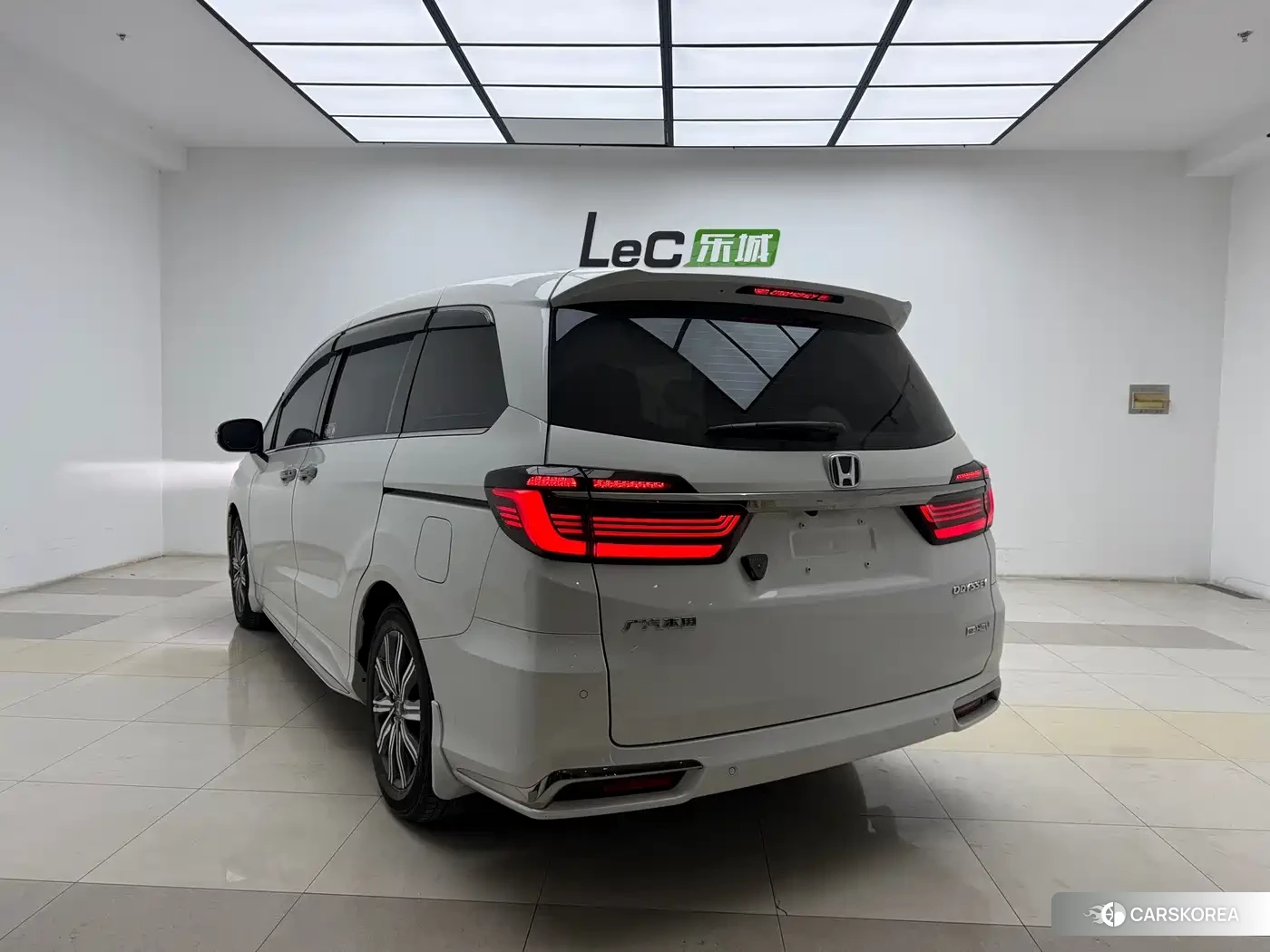 Honda Odyssey id 4559727 из Китая 19