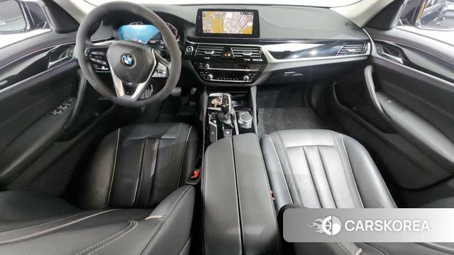 BMW 5 Series (G30) id 4849676 из Кореи 29
