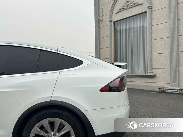 Tesla Model X id 4239014 из Китая 17