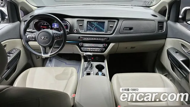 Kia The New Carnival id 2382623 из Кореи 17