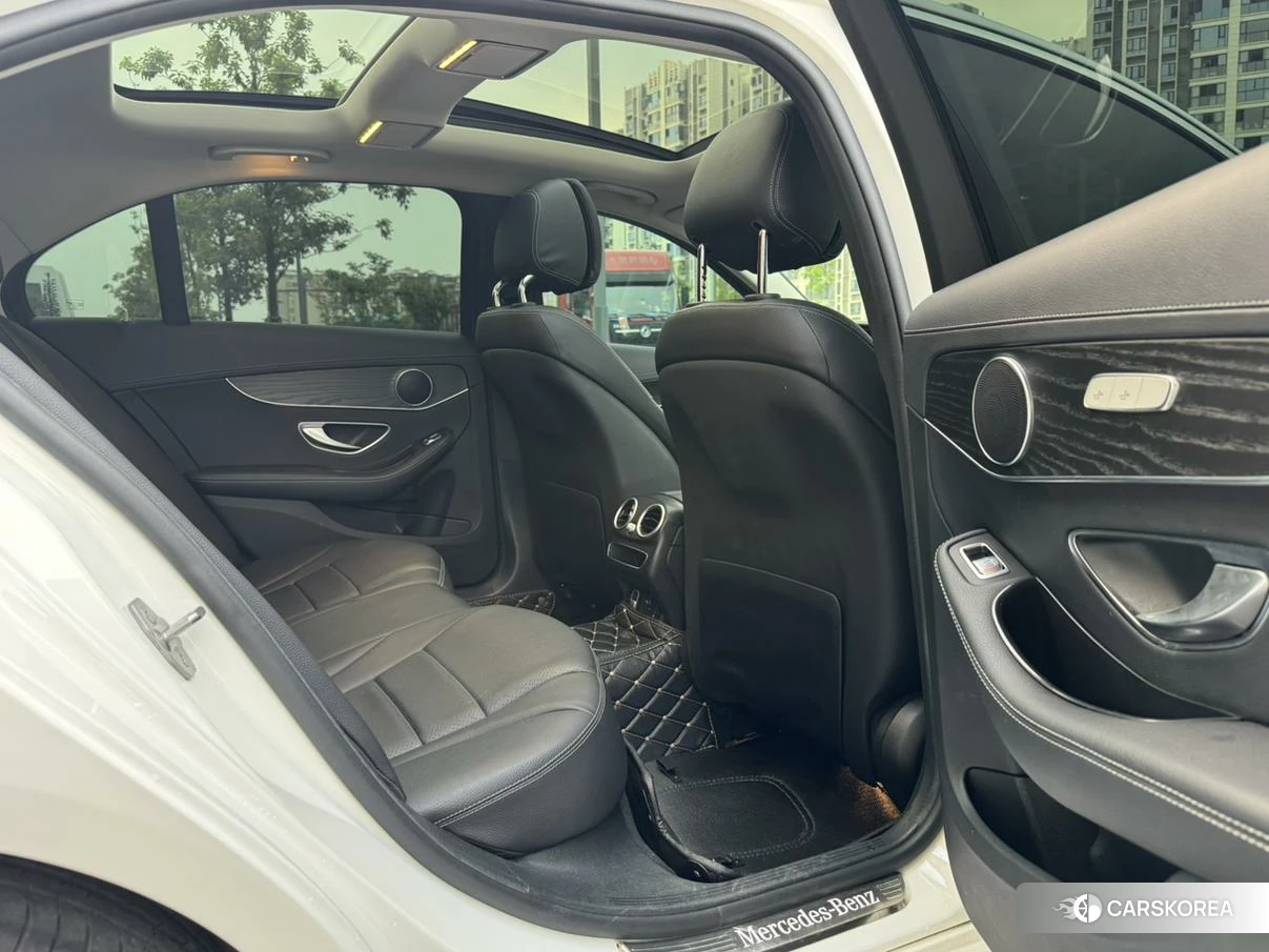 Mercedes-Benz Class C id 4405866 из Китая 11