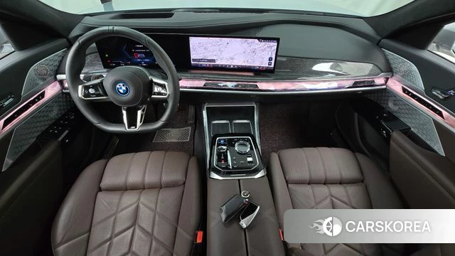 BMW i7 (G70) id 4773905 из Кореи 17
