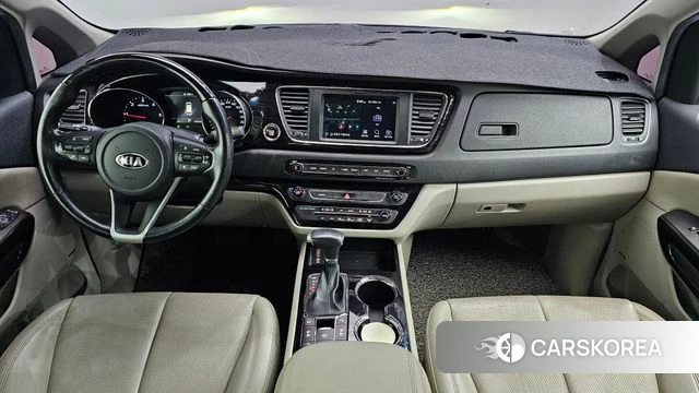 Kia The New Carnival id 3821016 из Кореи 17