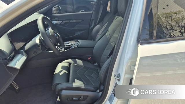 BMW 5 Series (G60) id 3952526 из Кореи 10