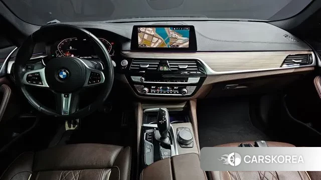 BMW 5 Series (G30) id 3641102 из Кореи 17