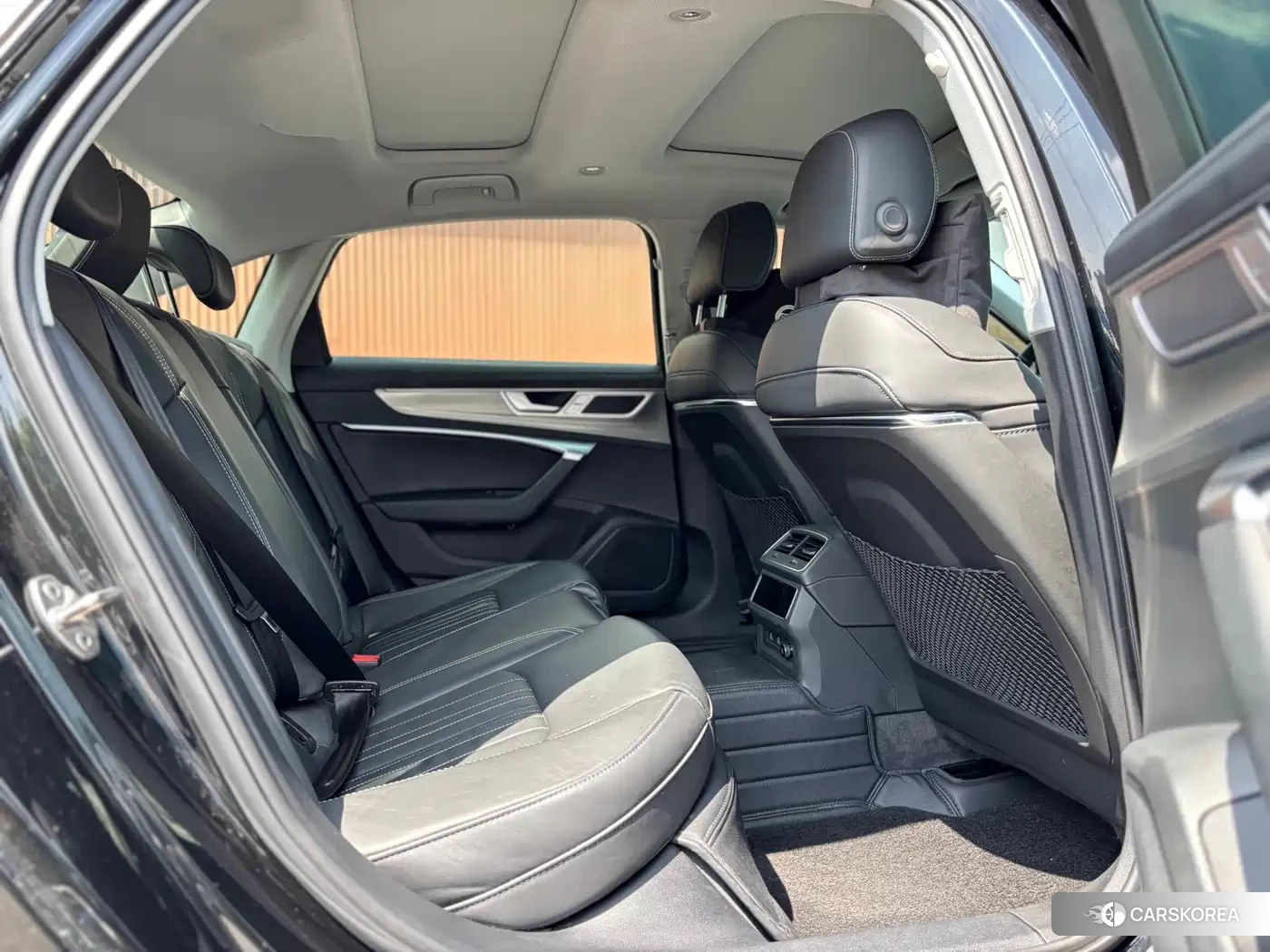 Audi A6L id 4565070 из Китая 17