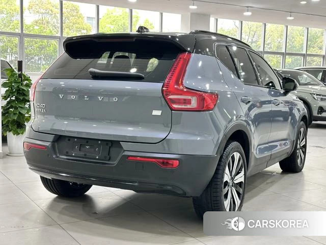 Volvo XC40 EV id 4182476 из Китая 15