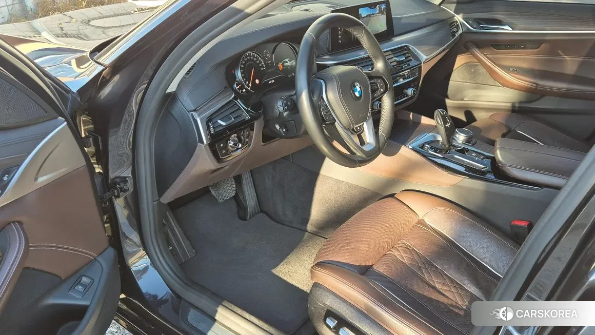 BMW 5 Series (G30) id 2140275 из Кореи 12