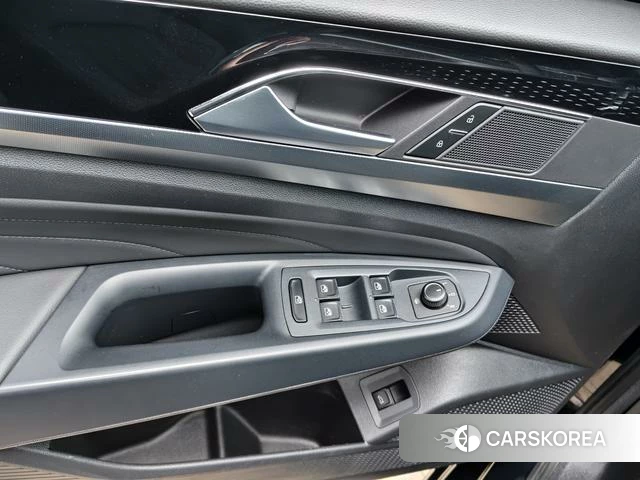 Volkswagen Passat id 4366135 из Китая 9