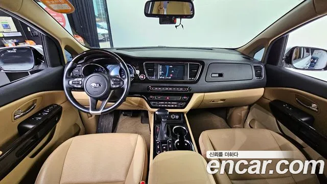 Kia The New Carnival id 2485219 из Кореи 17