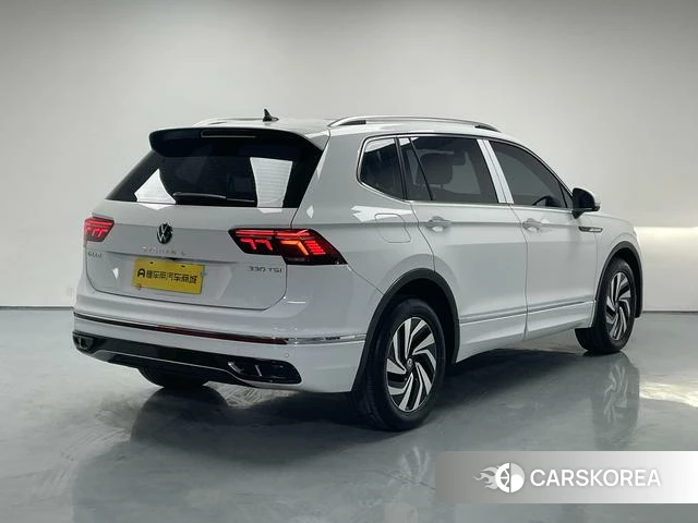 Volkswagen Tiguan L id 4262075 из Китая 17