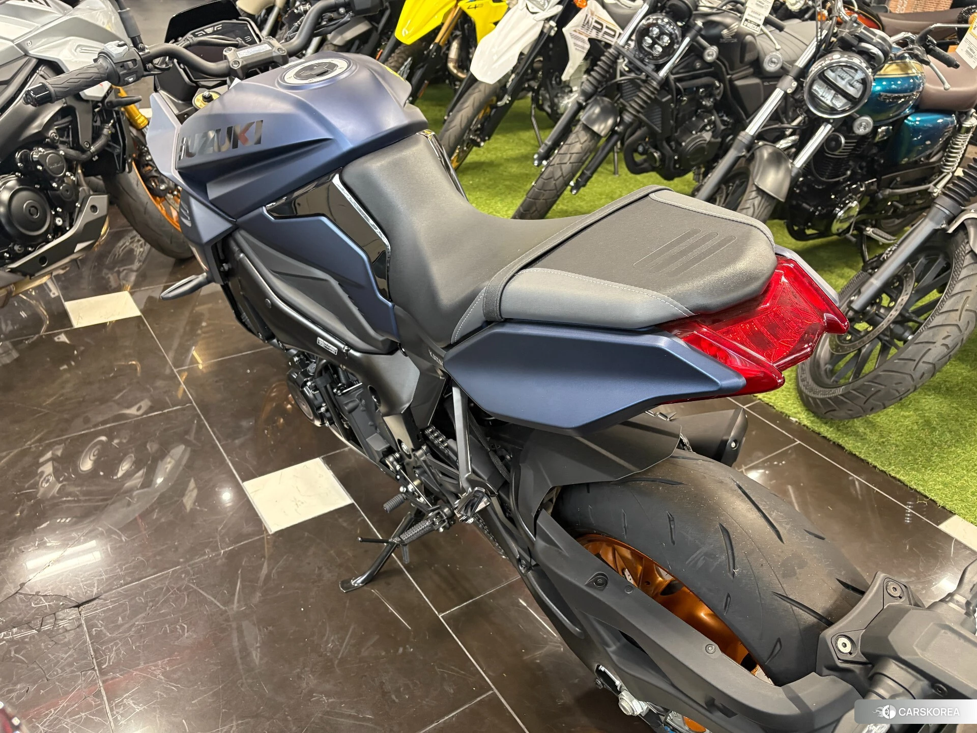 Suzuki GSX-S1000S Katana id 4380052 из Японии 7